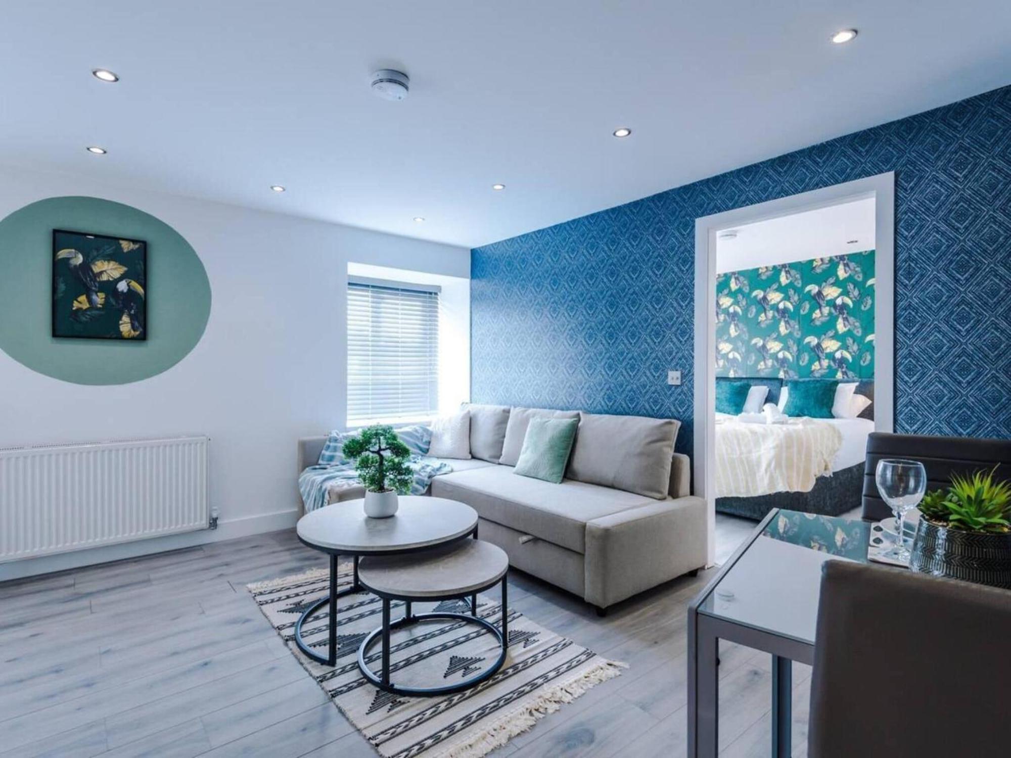 The Ecclesian Deluxe Apartments Near Trafford Centre Eccles Train Station Manchester Bagian luar foto