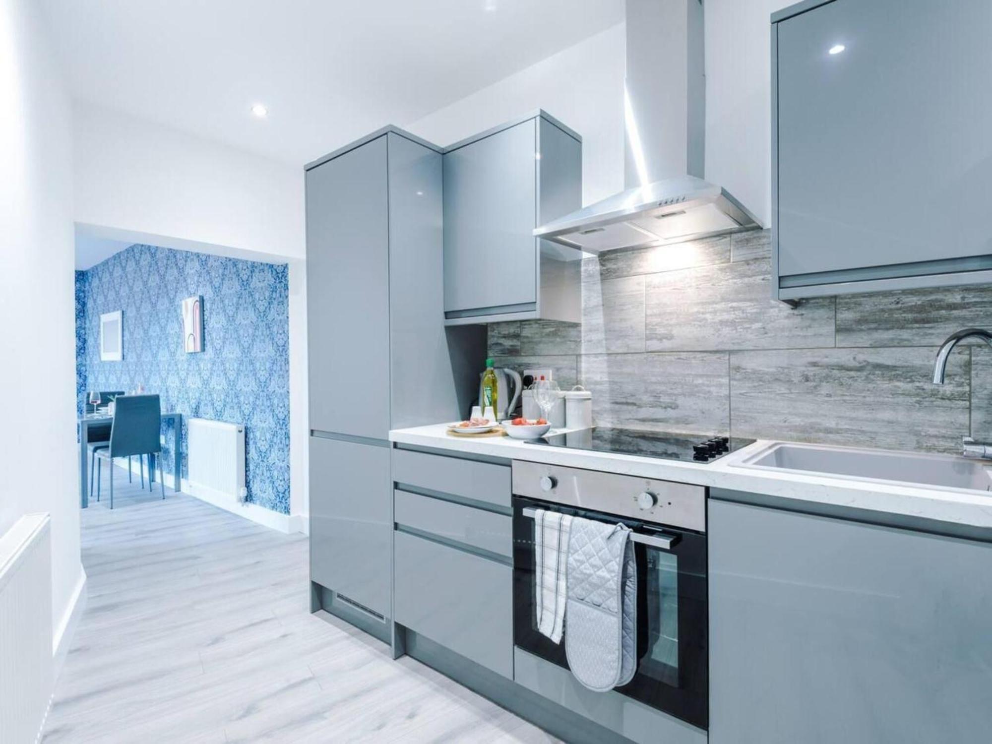 The Ecclesian Deluxe Apartments Near Trafford Centre Eccles Train Station Manchester Bagian luar foto
